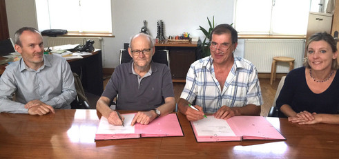 Michel Chartier et Francis Abramovici signent un protocole d'accord fixant les engagements des deux parties pour la maison de santé pluriprofessionnelle, projet porté par Marne et Gondoire.